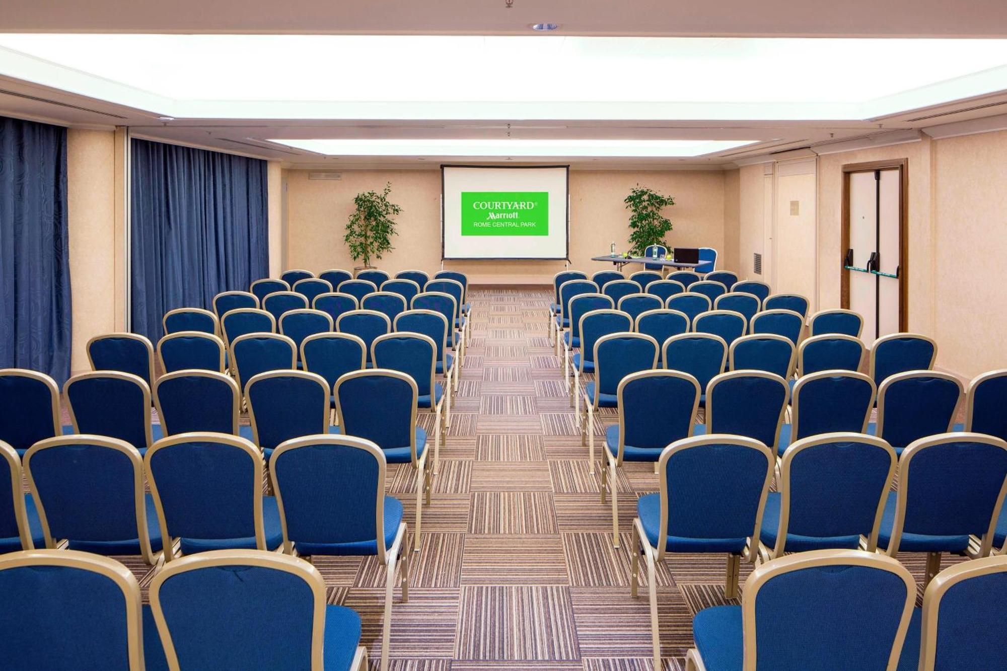 Courtyard By Marriott Park 4* Rom