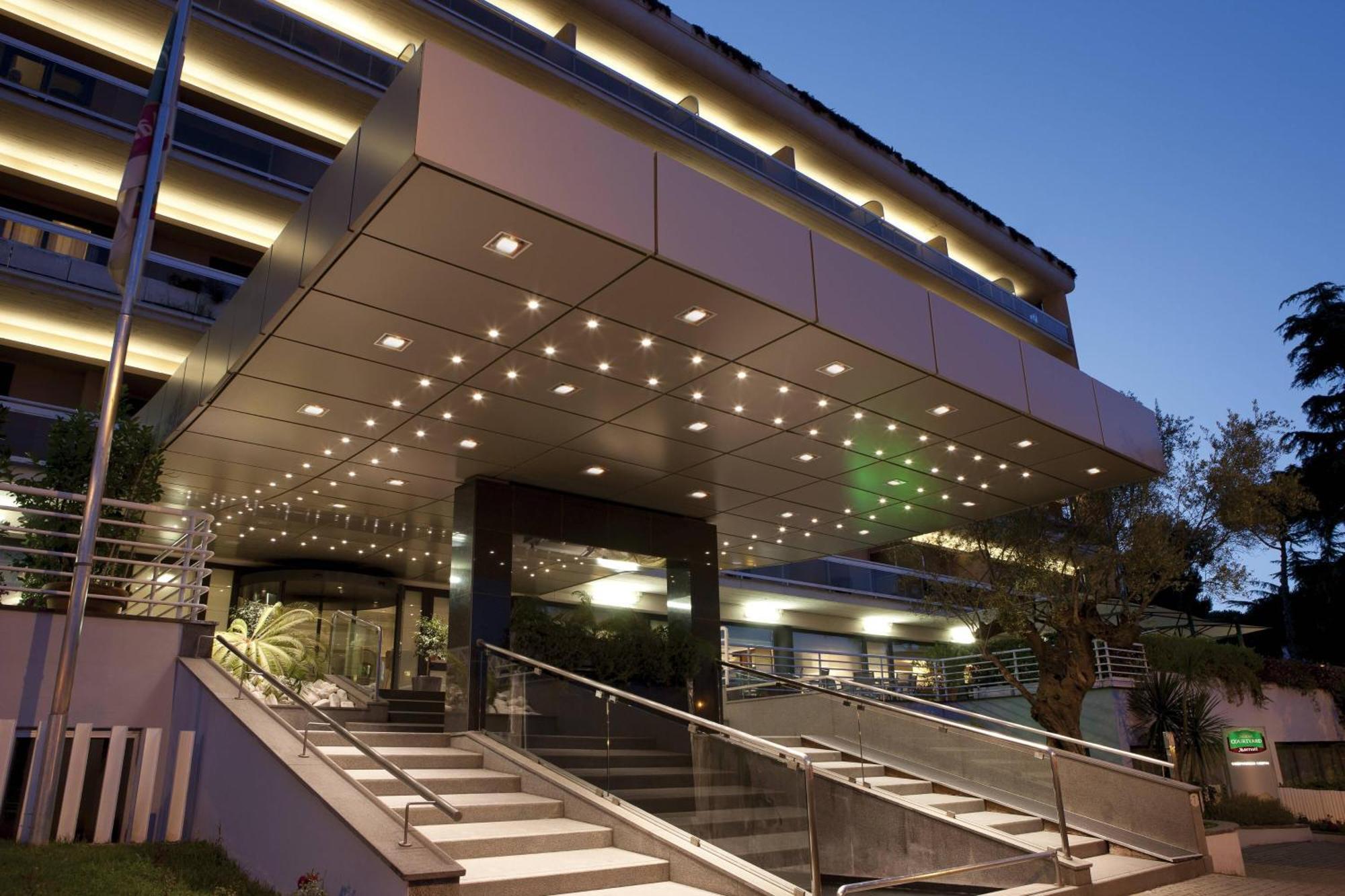 Courtyard By Marriott Park Hotell Rom